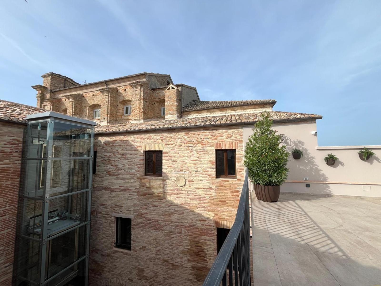 Dimora Santa Chiara Apartment Рипатрансоне Екстериор снимка